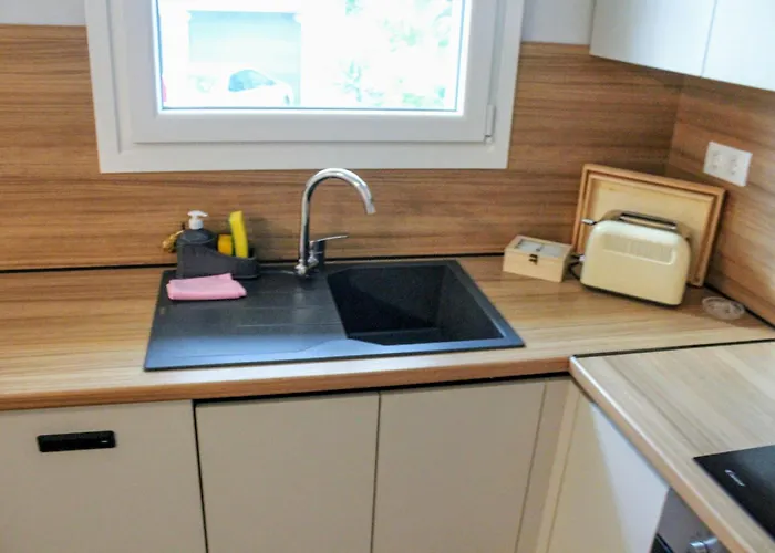 Konstantinos Lägenhet